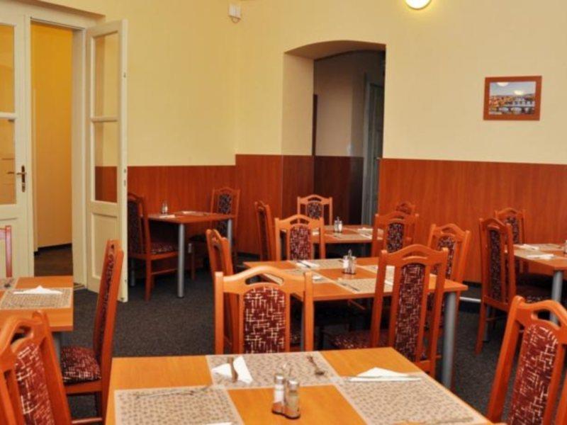 Hostel Junior Praha Eksteriør bilde